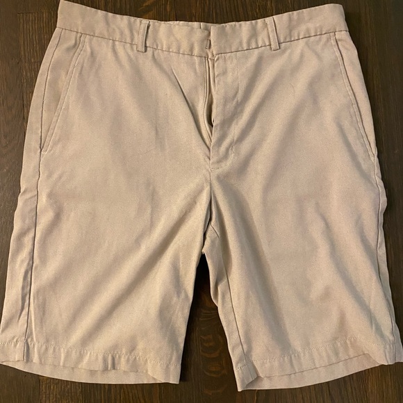 Walter Hagen Essentials Golf Shorts | size 32 - Picture 1 of 4